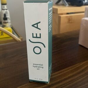 Osea Essential Hydrating Oil